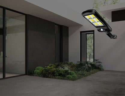 Solar charging street light