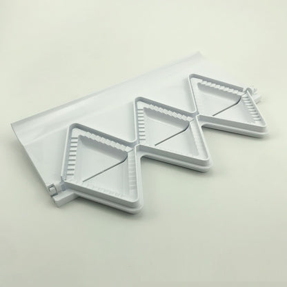 Title: Triangular Dumpling Mold – Create Perfectly Shaped Dumplings with Ease!